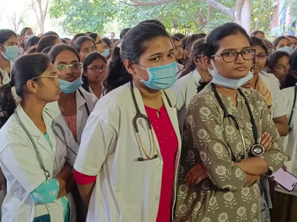 Adilabad medicos end strike after director's assurances